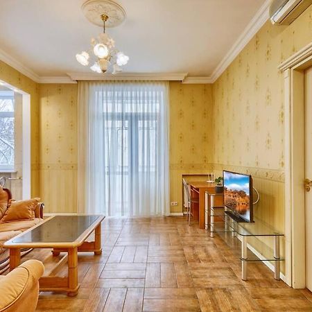 Apartment Near Bessarabsky Square 基輔 外观 照片