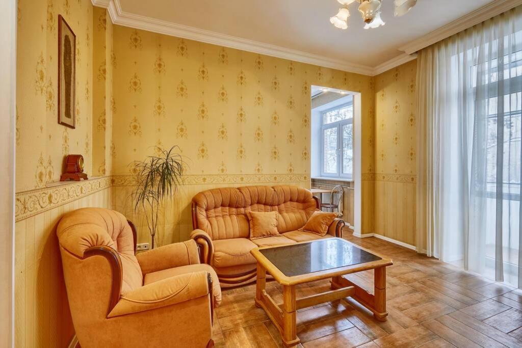 Apartment Near Bessarabsky Square 基輔 外观 照片