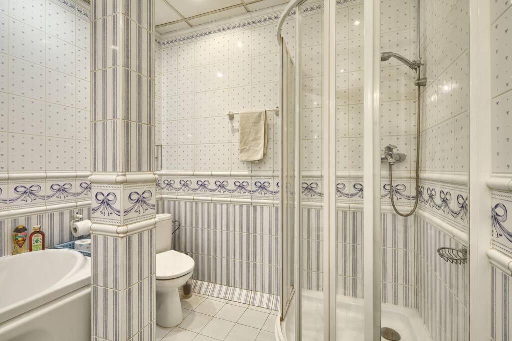 Apartment Near Bessarabsky Square 基輔 外观 照片