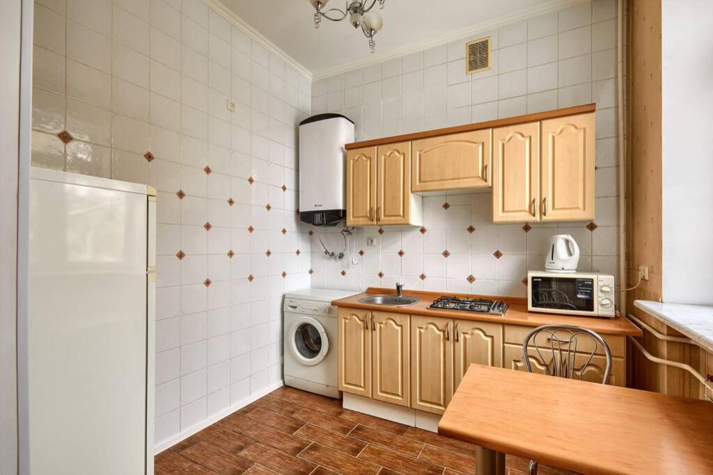 Apartment Near Bessarabsky Square 基輔 外观 照片